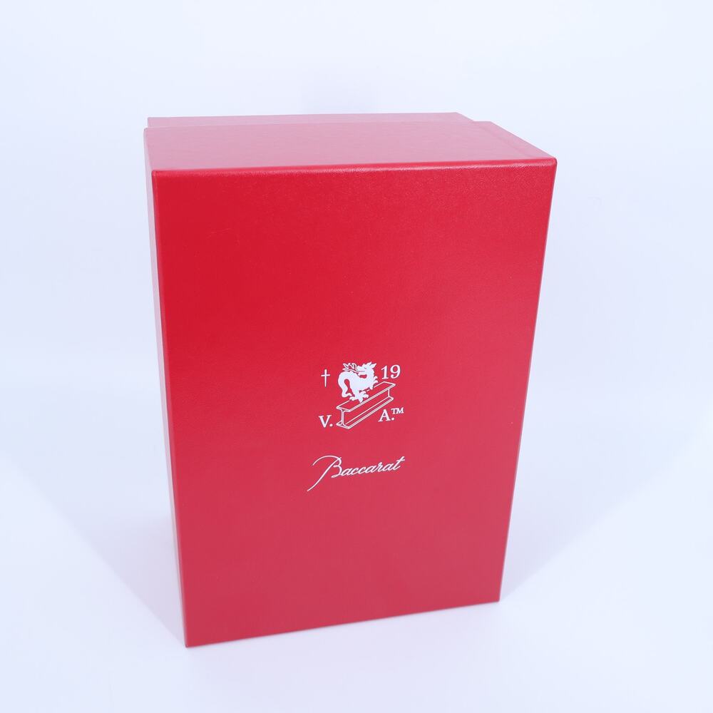 BACCARAT Red and White Gift Box 8x11.5x5.5